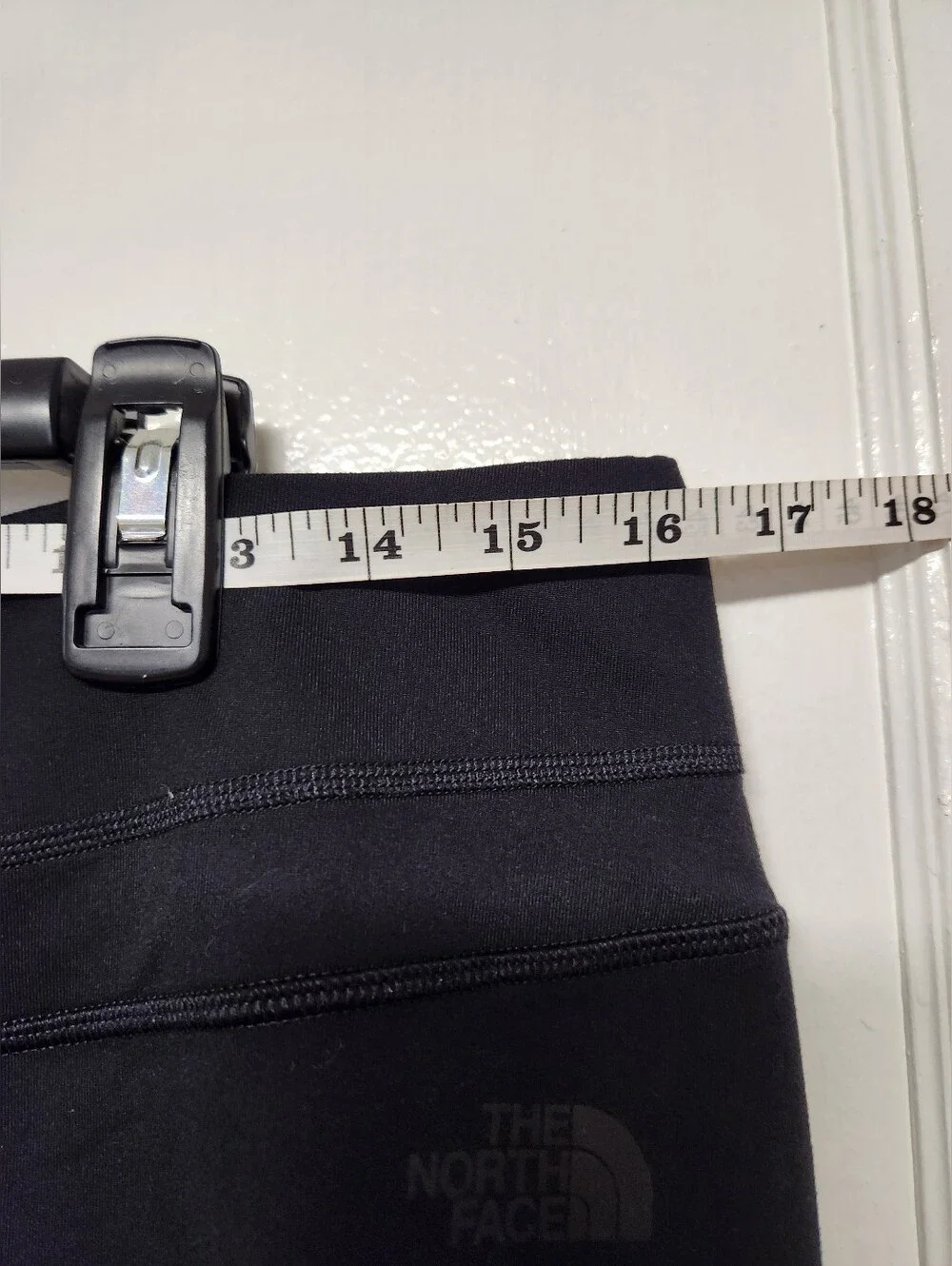 The North Face Womens XL Athletic Leggings Shorts Capri Black Bottoms